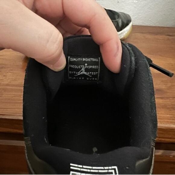 Nike Air Jordan 11 Retro Low Barons Black Metallic Size: 8.5 - Picture 10 of 15